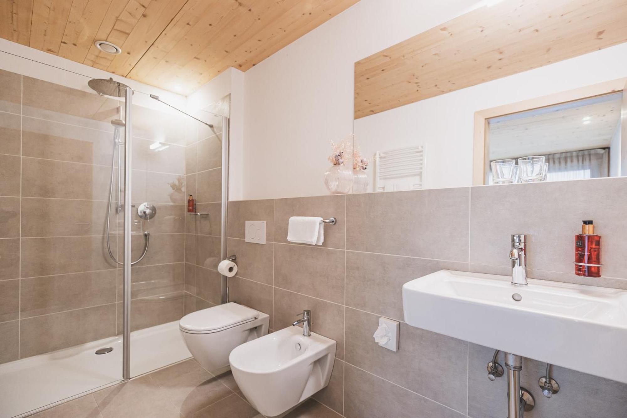 Nives Aparthotel *